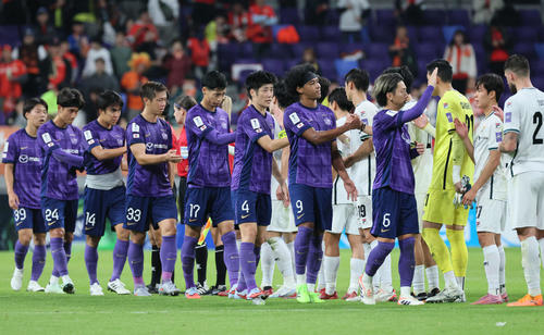 ACLE広島対江原FC　勝利した広島イレブン（撮影・加藤孝規）