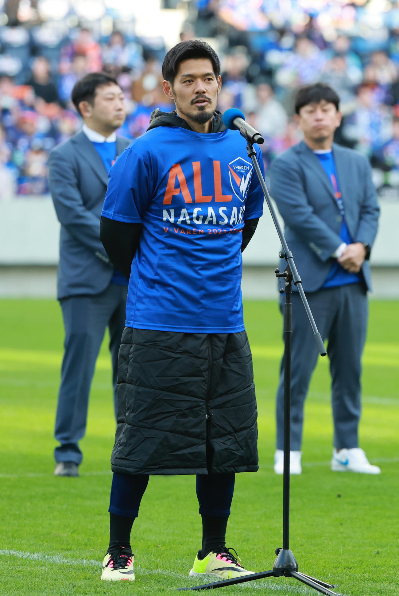 長崎対水戸　セレモニーであいさつする長崎山口（撮影・上田博志）