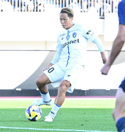 徳島対長崎　後半、ゴールを決める長崎翁長（撮影・石井愛子）