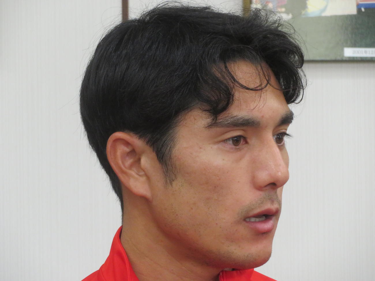 取材に応じた鹿島アントラーズMF知念慶（撮影・佐藤成）