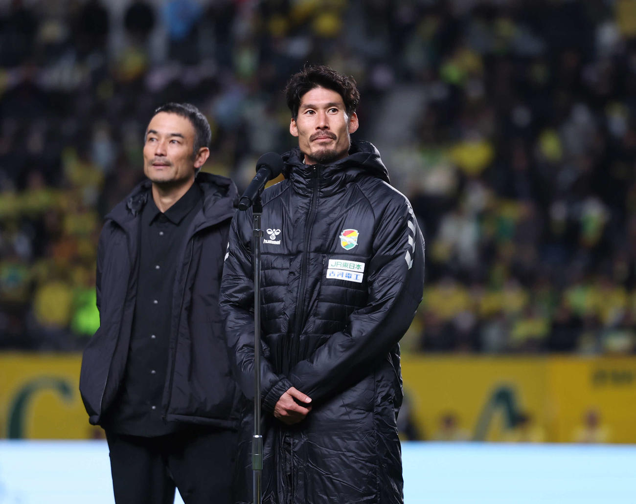 千葉対今治　試合後、ホーム最終戦セレモニーで話をする千葉鈴木（撮影・増田悦実）