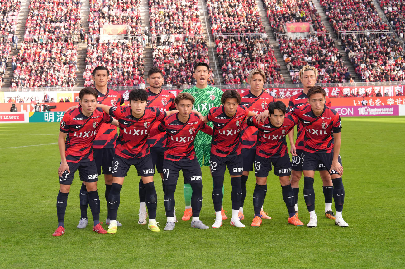 鹿島対横浜　鹿島のスタメン（撮影・足立雅史）