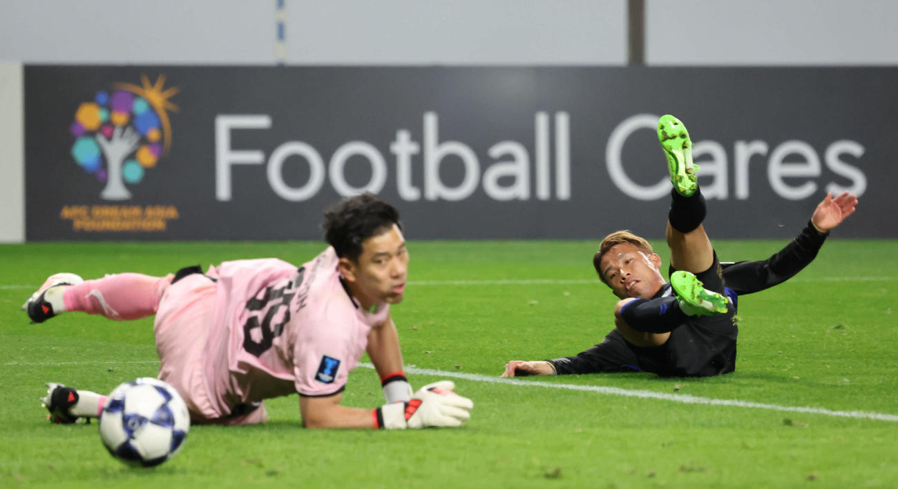 G大阪対ラーチャブリーFC　後半、チーム2点目を決めるG大阪山下（撮影・西尾就之）