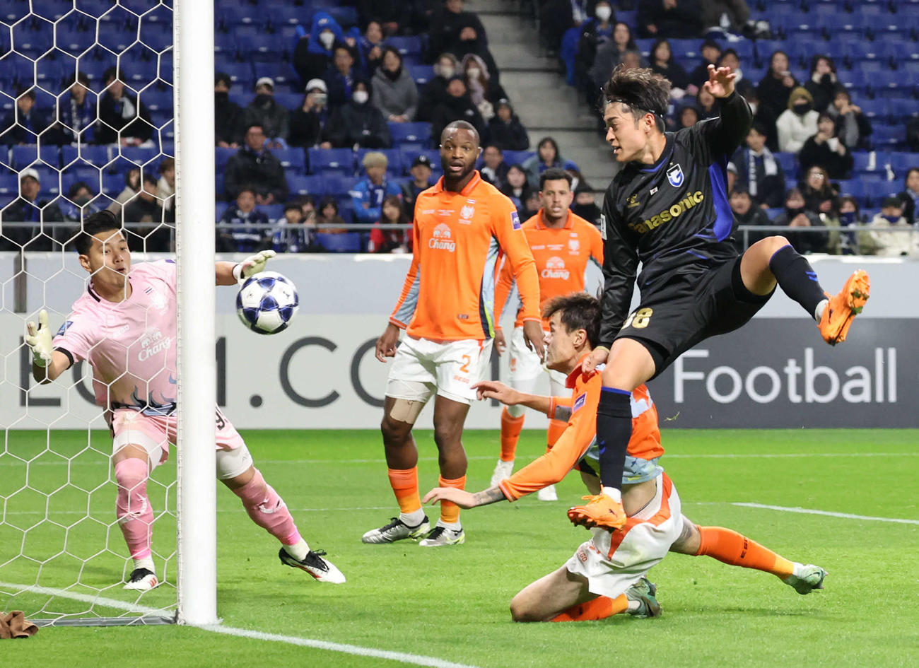 G大阪対ラーチャブリーFC　後半、先制ゴールを決めるG大阪名和田（撮影・西尾就之）