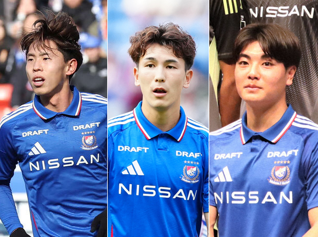 左からDF渡辺泰基、DF加藤蓮、MF木村卓斗