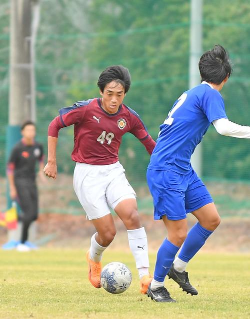 レギュラー奪取に向けてアピールする浜松開誠館・松下