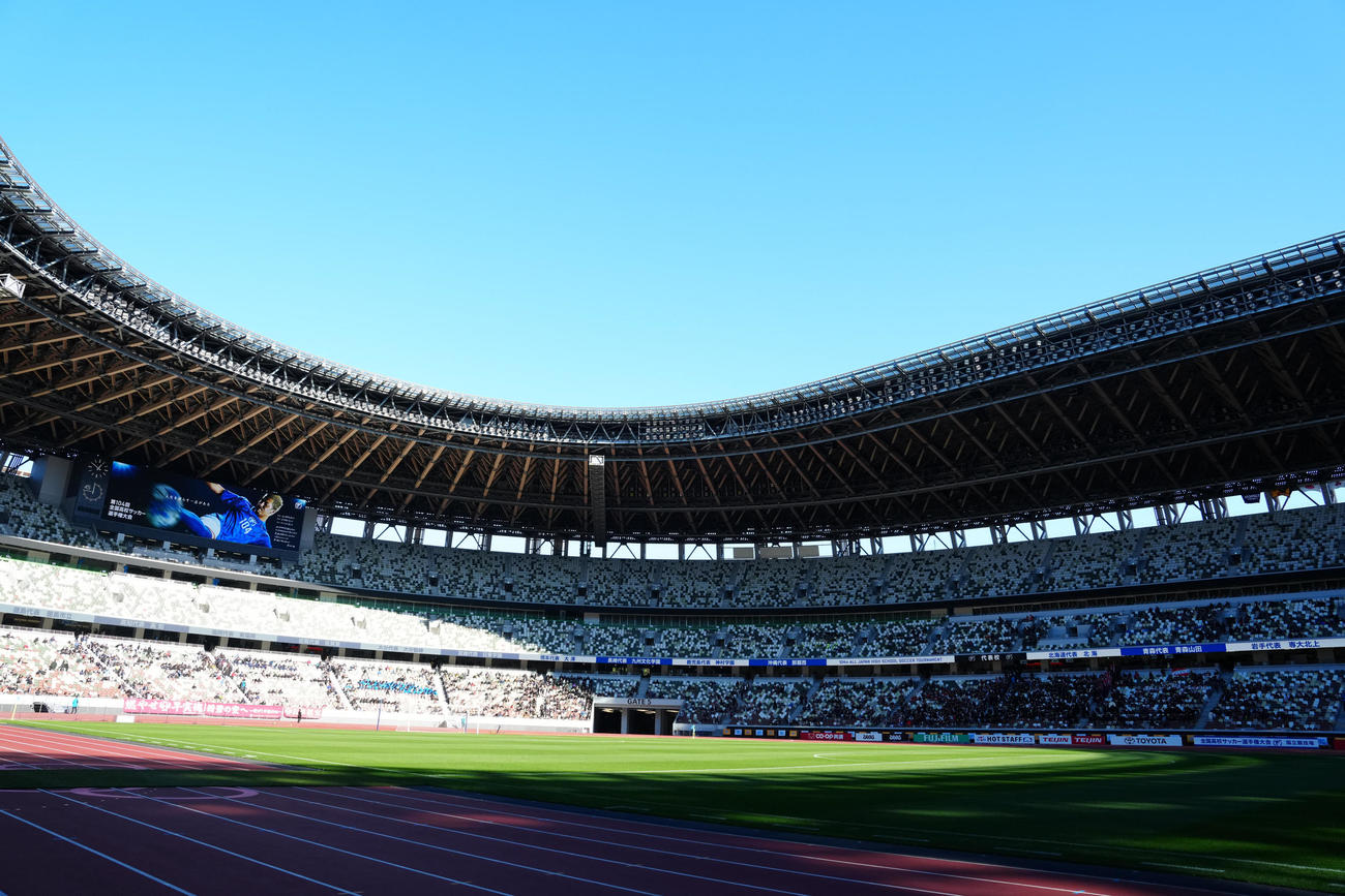 第104回全国高校サッカー選手権の開会式が行われる国立競技場（撮影・江口和貴）