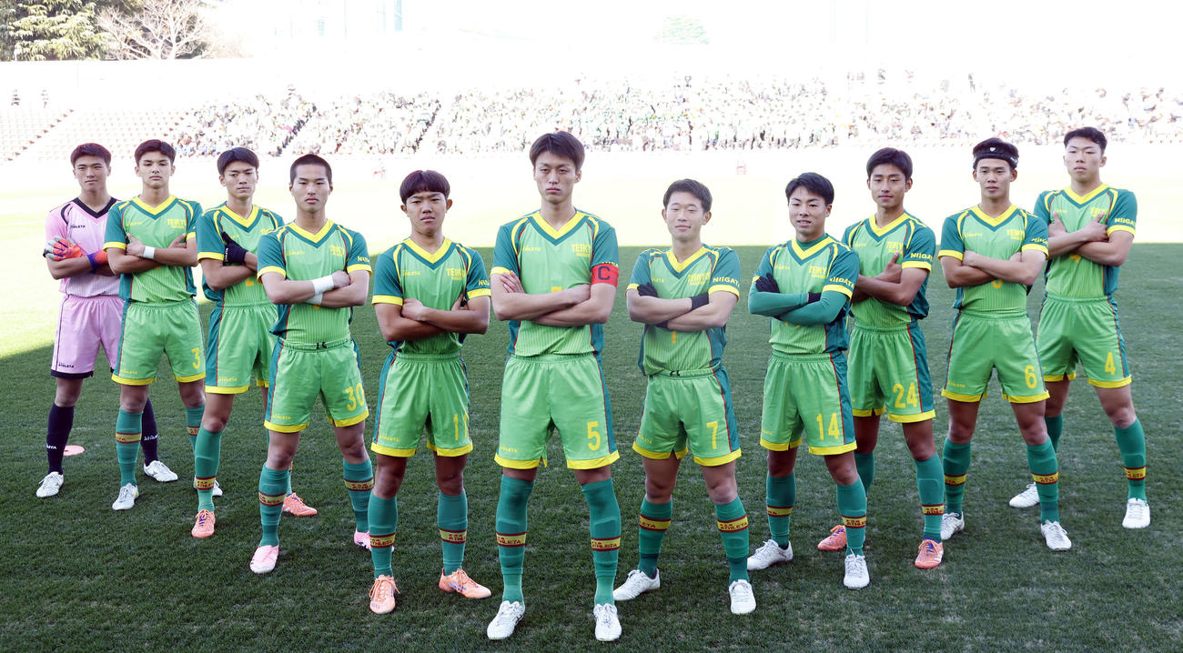 高校サッカー】帝京長岡が5発発進 2年生でエースナンバー14の和食陽