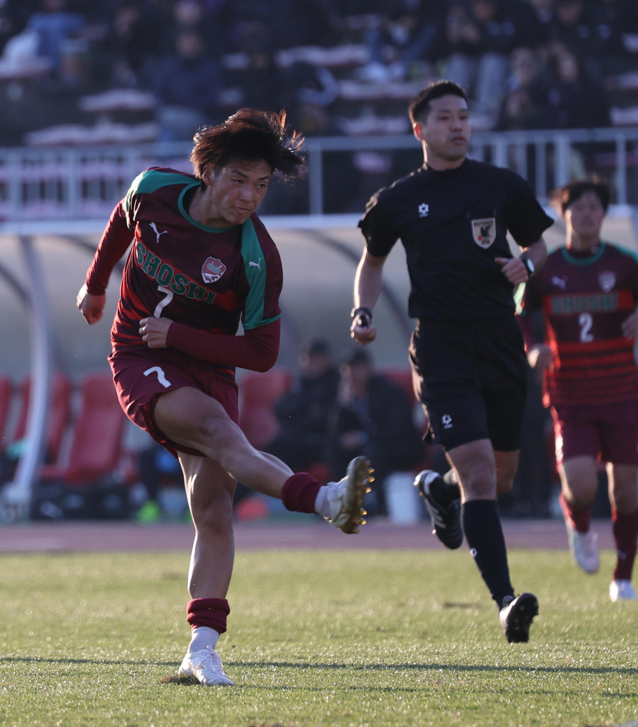 尚志対高松商　後半、ゴールを決める尚志・臼井（撮影・水谷安孝）