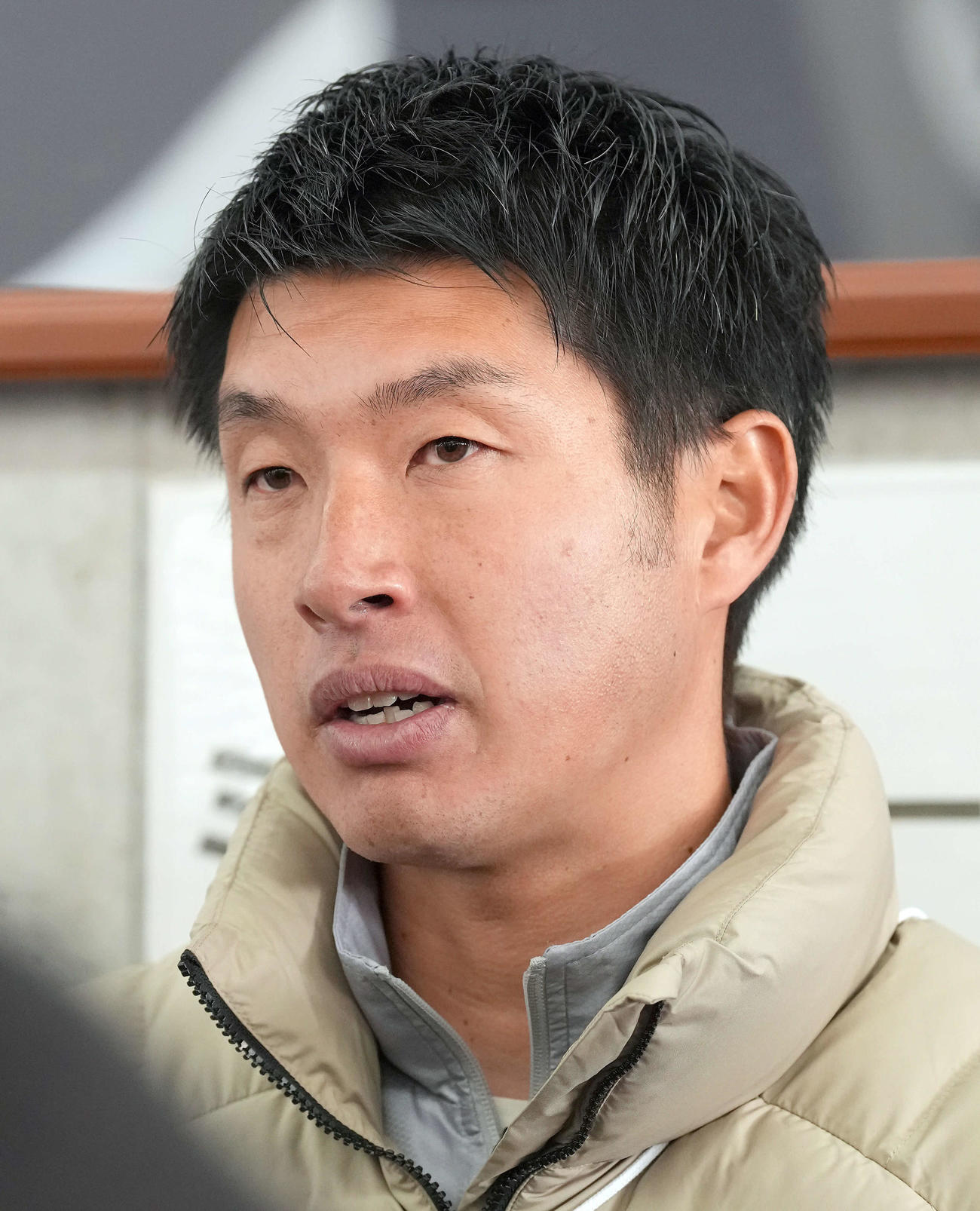 青森山田対橋本初芝　大津・山城朋大監督（撮影・たえ見朱実）
