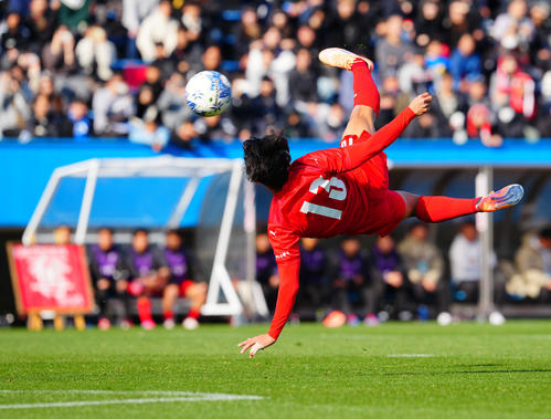 高校サッカー】FW日高元が大会ハット1号、東福岡の「3分前」達成で夏