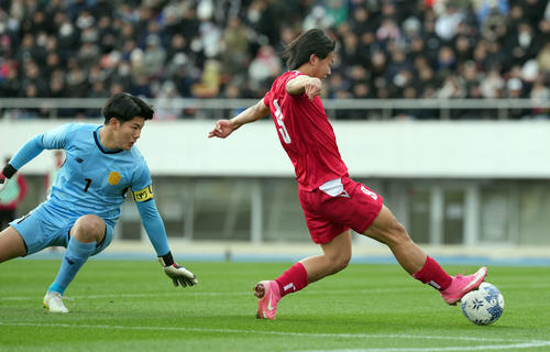 高校サッカー】興国が初8強 東福岡とのPK戦5－4で制す GK岩瀬颯が