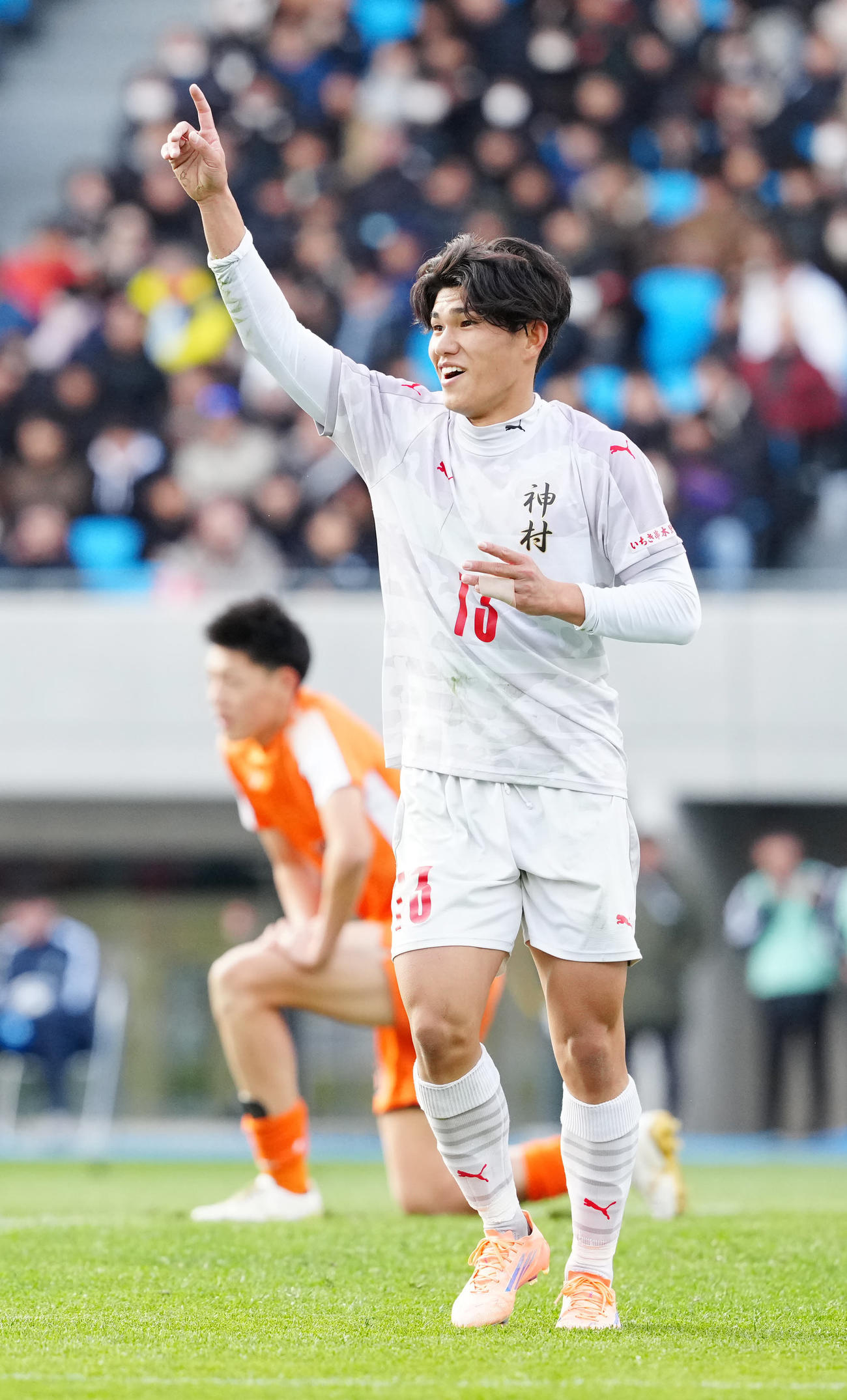 神村学園対水口　後半、この日、自身2点目となるゴールを決めた神村学園・日高（撮影・江口和貴）