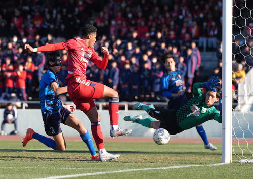 高校サッカー】流通経大柏 選手がベンチに交代要求 榎本監督「言える