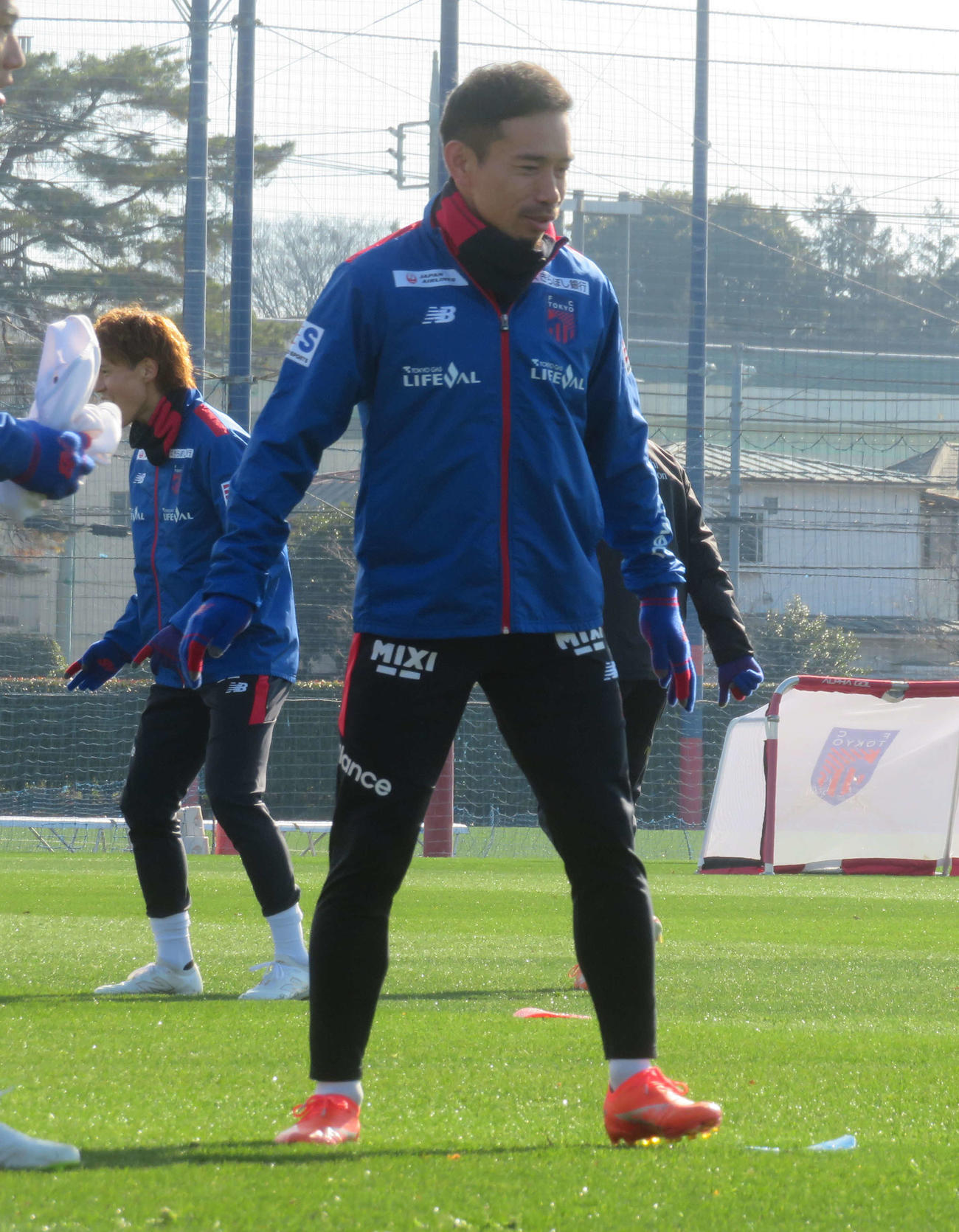 新シーズンに向けて調整したFC東京DF長友佑都（撮影・佐藤成）