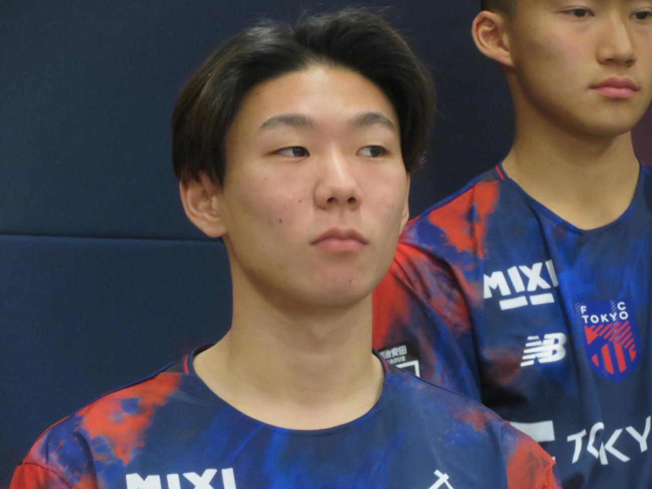 新体制発表会に出席したFC東京DF稲村隼翔（撮影・佐藤成）