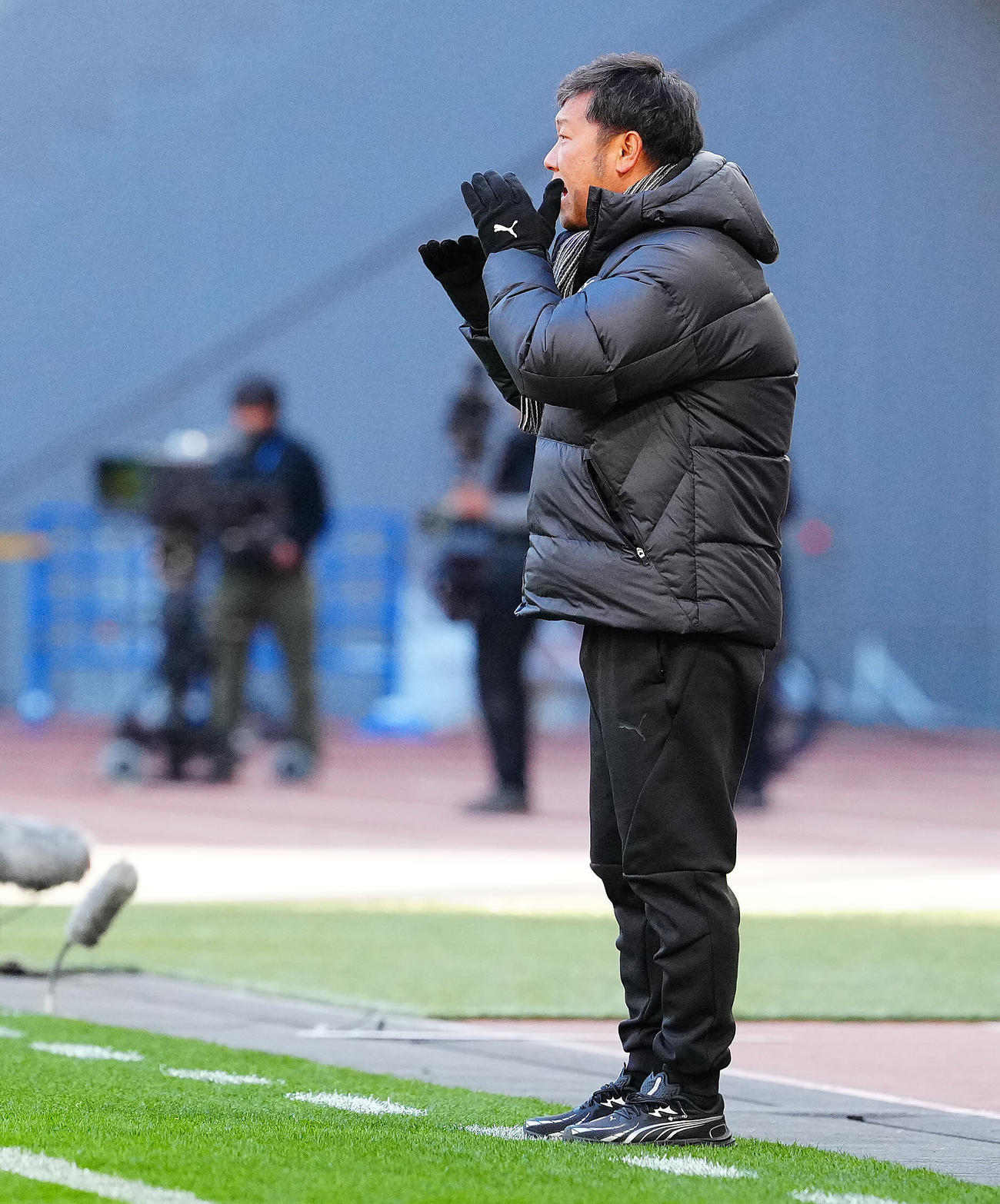 神村学園対鹿島学園　指示を出す神村学園・有村監督（撮影・垰建太）