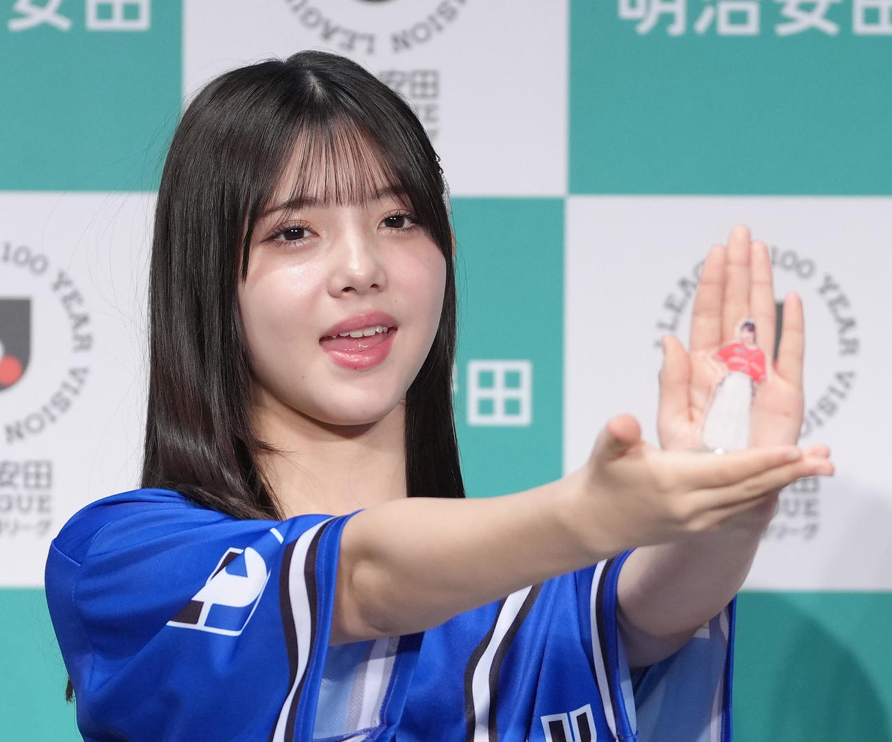 イベントに登場したニコラモデルの松尾そのま（撮影・足立雅史）