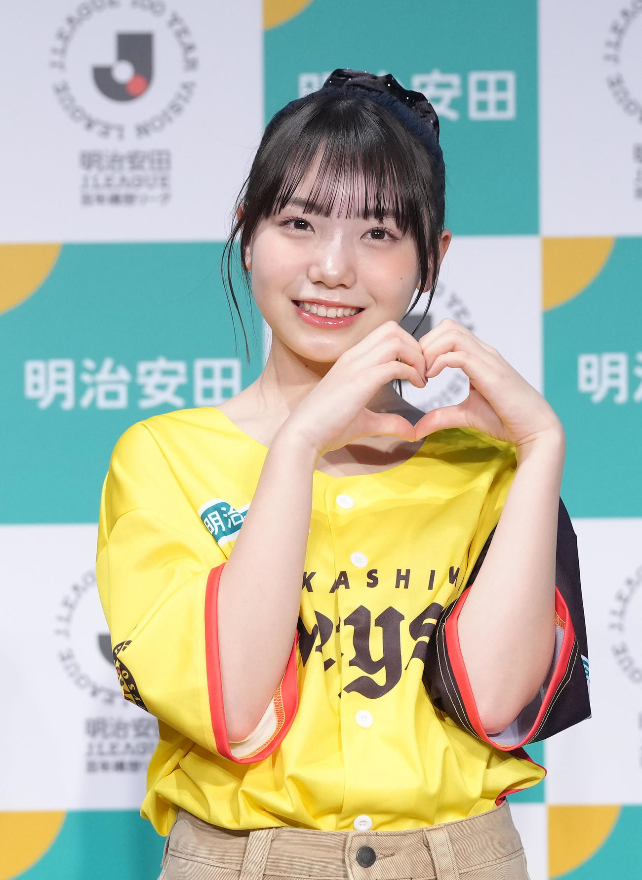 イベントに登場したニコラモデルの稲垣来泉（撮影・足立雅史）