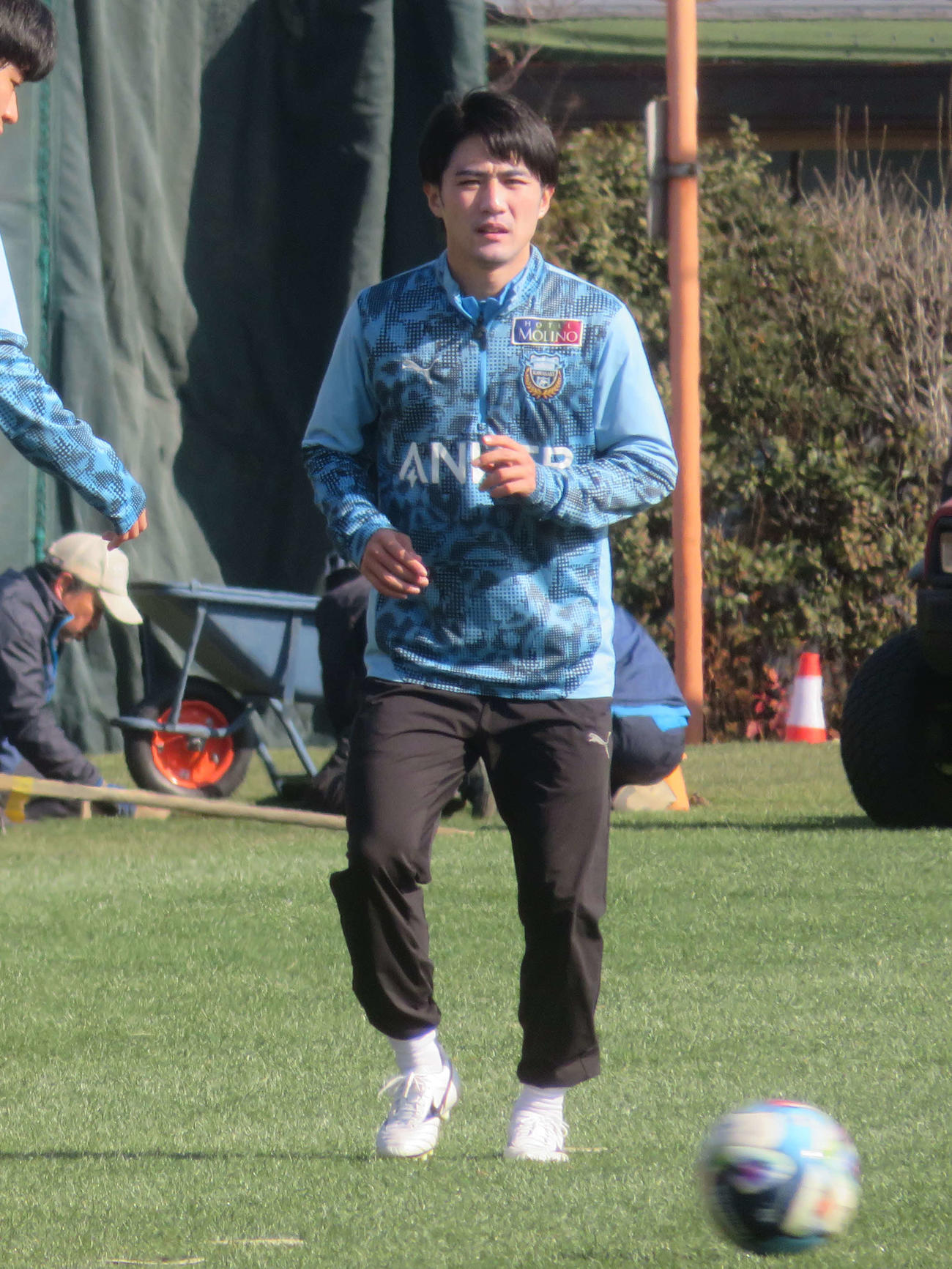 全体練習に合流した川崎フロンターレMF大島僚太（撮影・佐藤成）