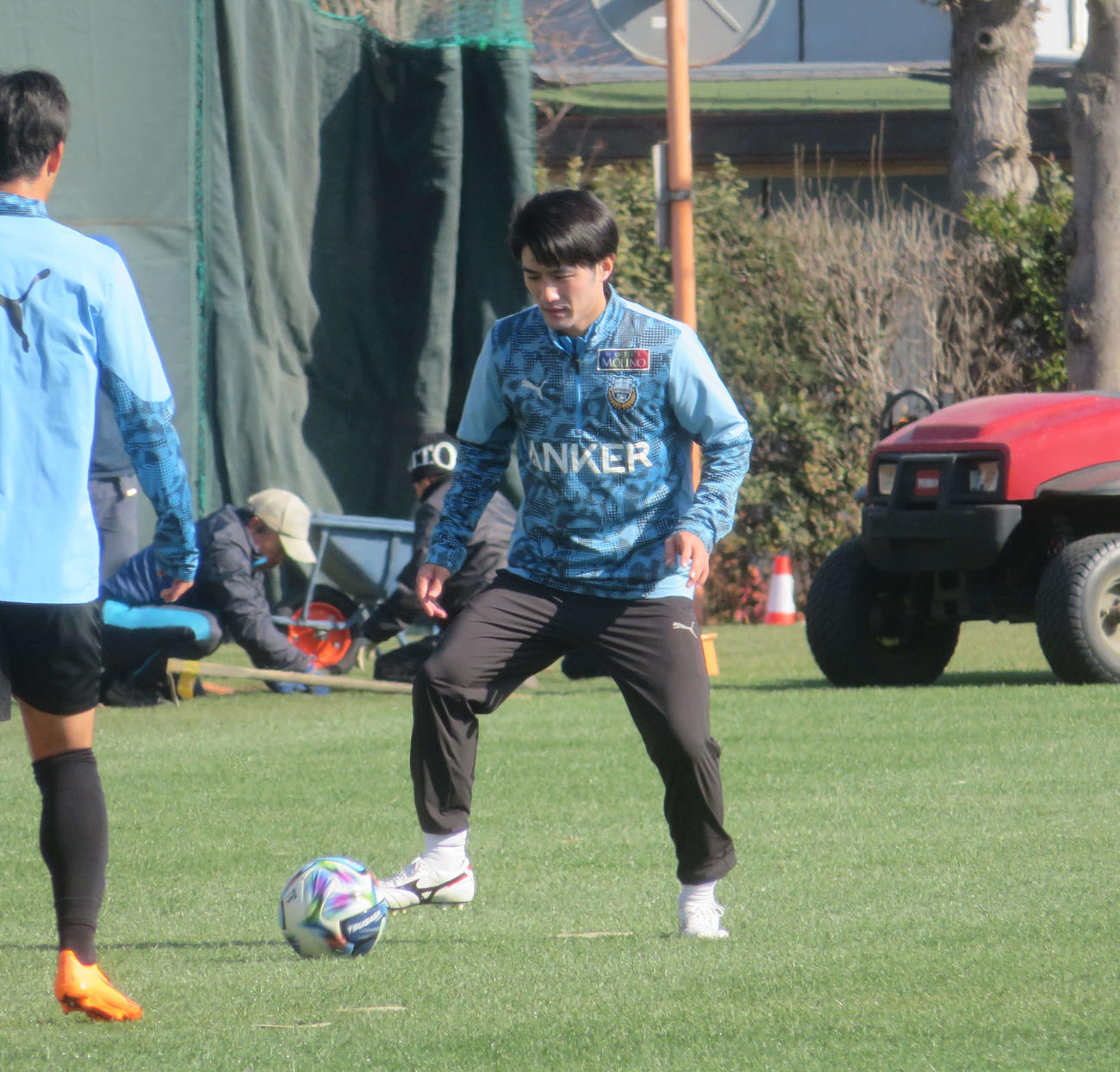 全体練習に合流した川崎フロンターレMF大島僚太（撮影・佐藤成）