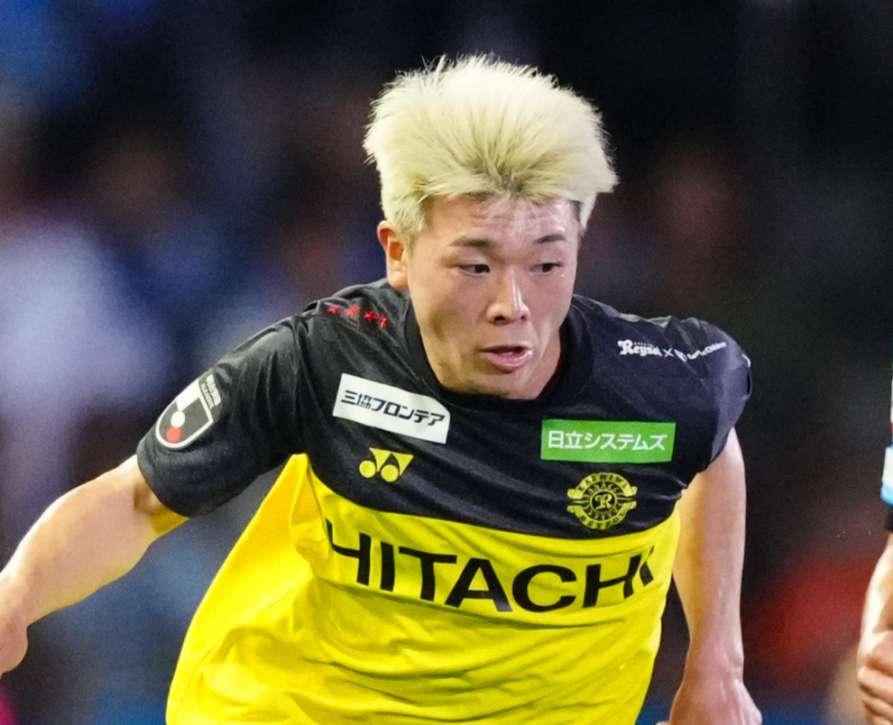 柏】小見洋太、小屋松の抜けた左ウイングバックで合格点「スタメン組で