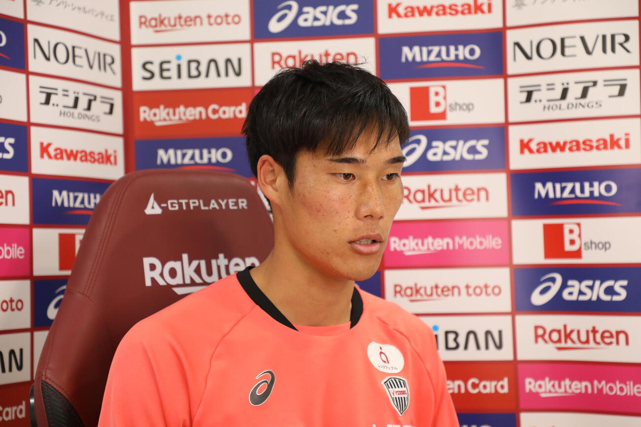 京都戦に向けたオンライン取材に応じる神戸DF山川（C）VISSEL KOBE