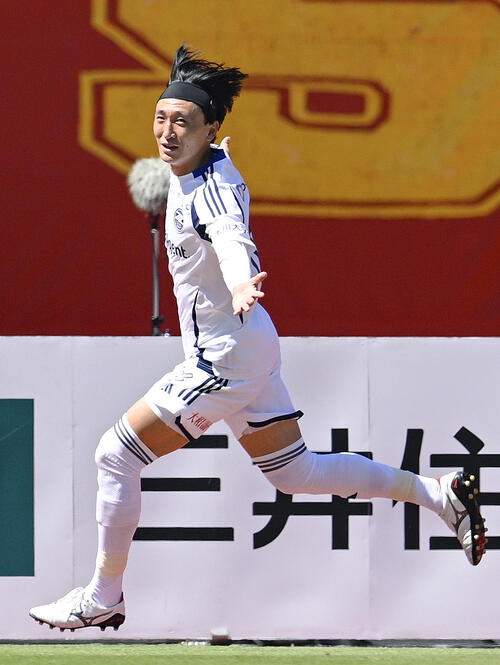 浦和に勝利し喜ぶ町田イレブン=MUFG国立(共同)