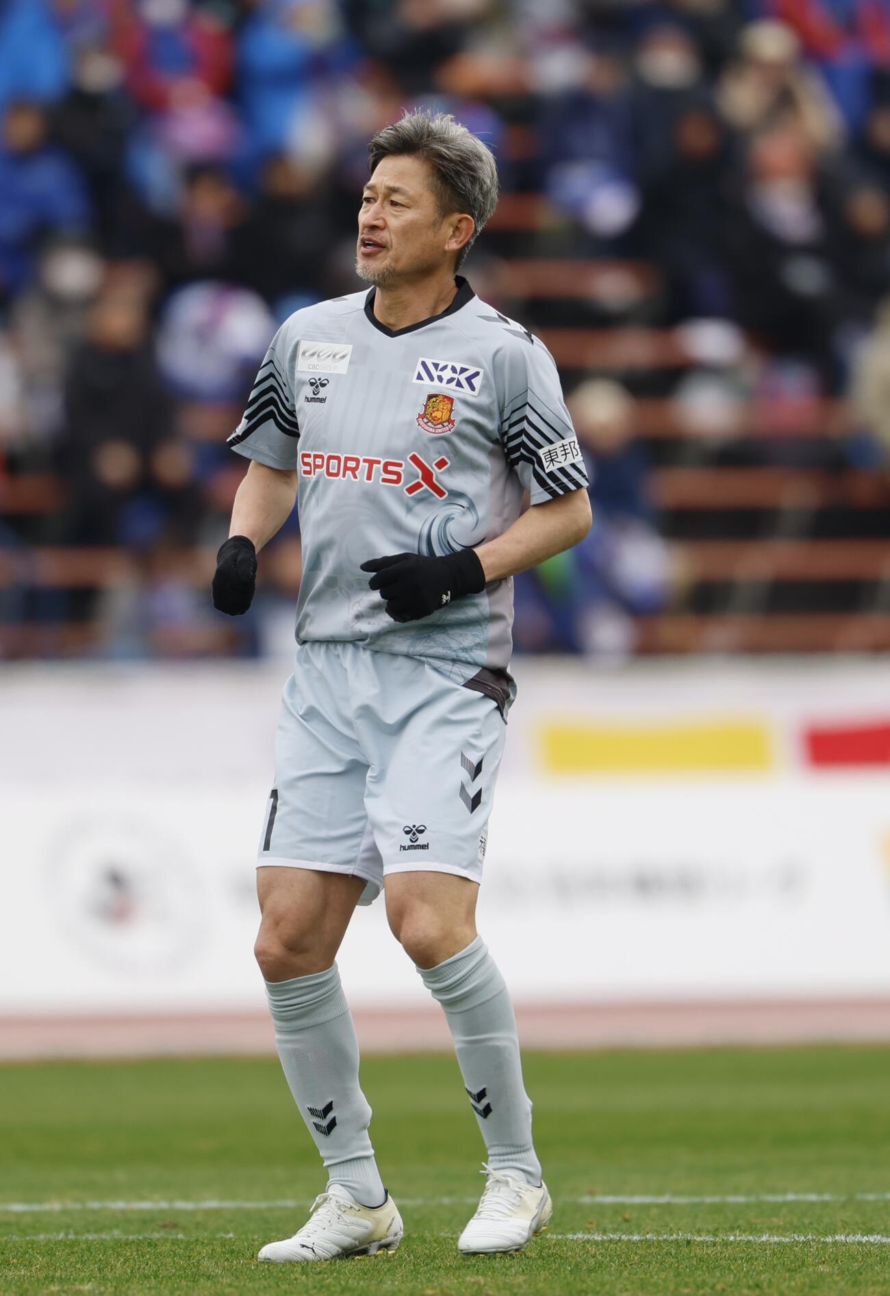 甲府対福島　前半、プレーする福島カズ（撮影・山本朝陽）