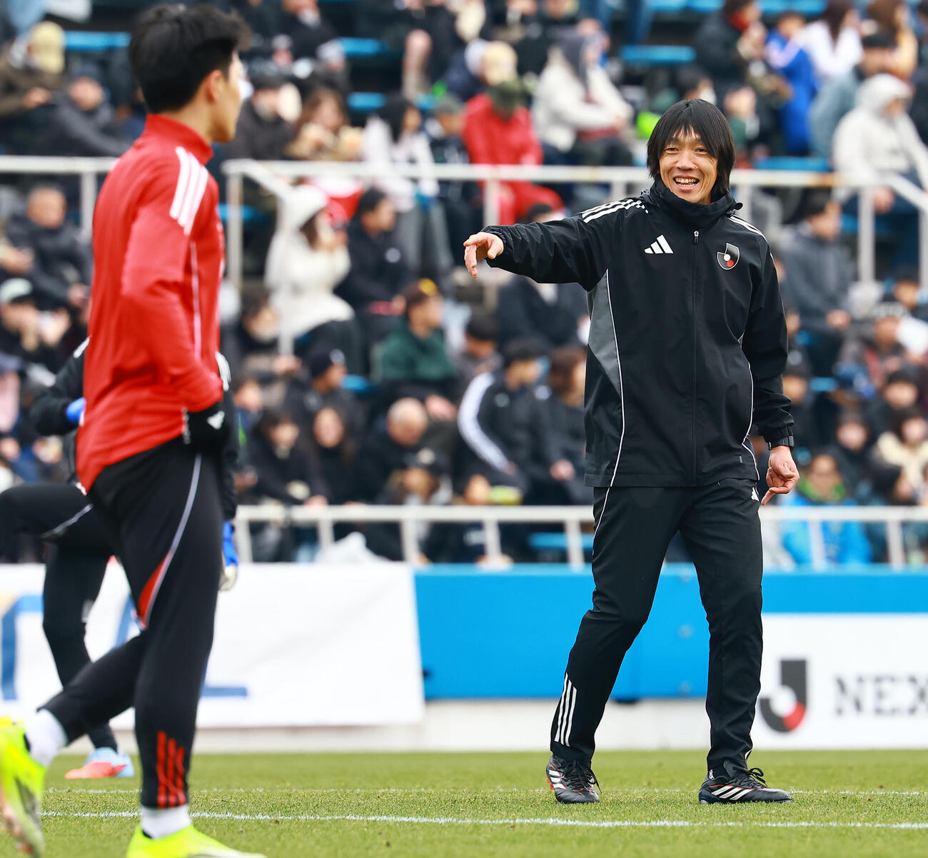 U－18Jリーグ選抜対日本高校サッカー選抜　U－18Jリーグ選抜中村俊輔コーチ（撮影・野上伸悟）