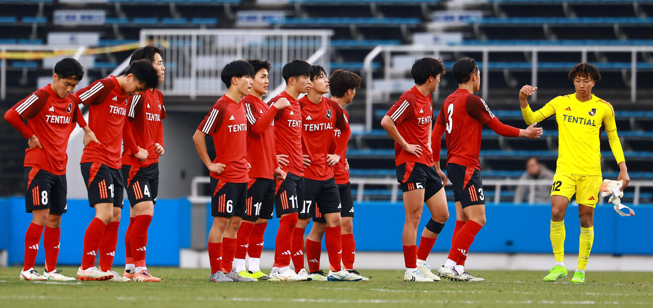 U－18Jリーグ選抜対日本高校サッカー選抜　0－2で敗れたU－18Jリーグ選抜（撮影・野上伸悟）