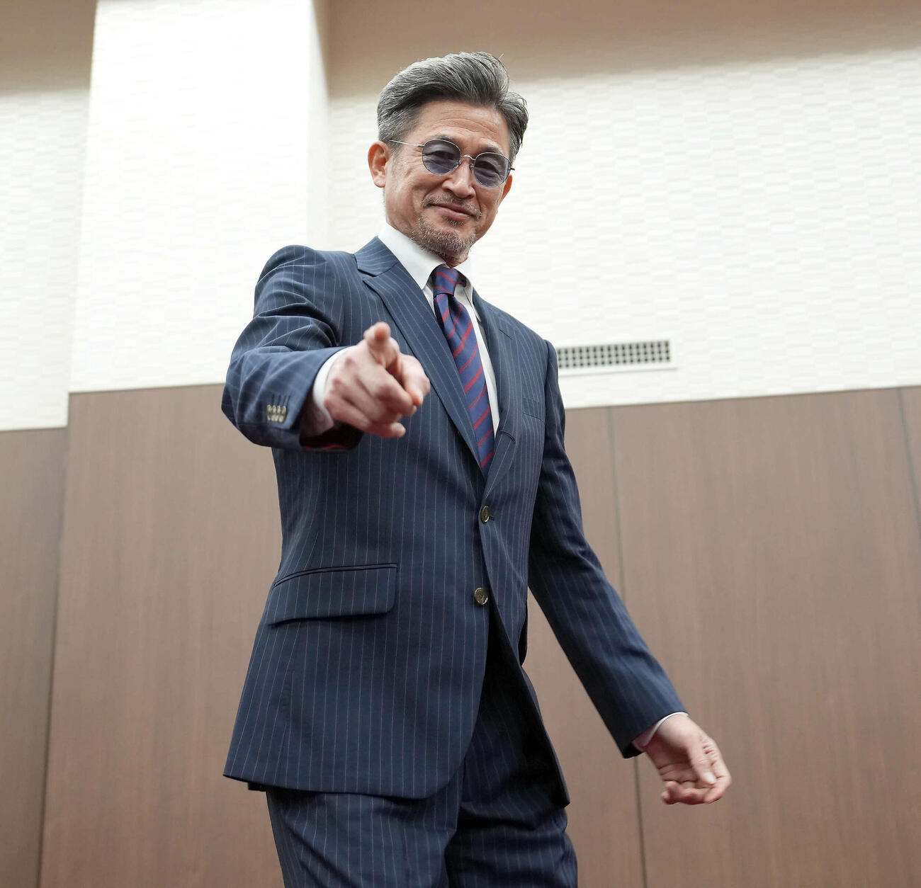内堀雅雄福島県知事を表敬訪問したカズ（撮影・たえ見朱実）