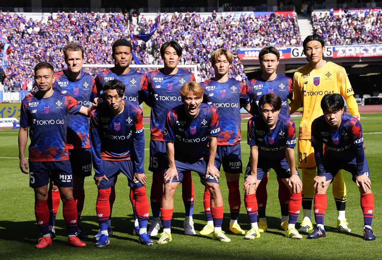 横浜M戦に臨むFC東京イレブン＝MUFG国立(共同)