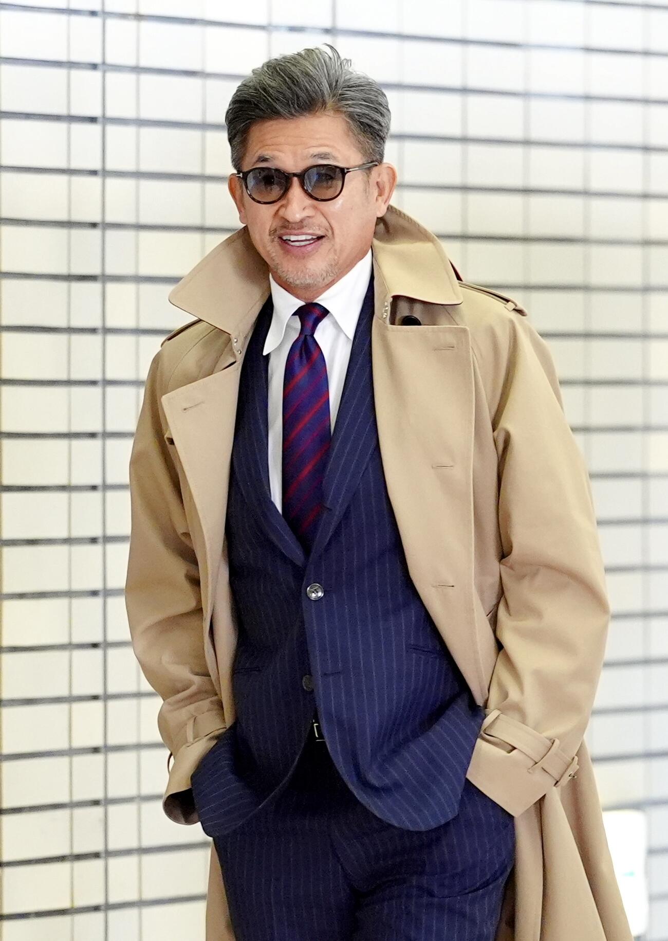 福島対長野　試合前、スタジアム入りした福島カズ（撮影・江口和貴）
