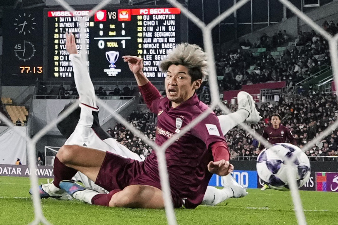 神戸－FCソウル　後半、同点ゴールを決める神戸大迫（共同）