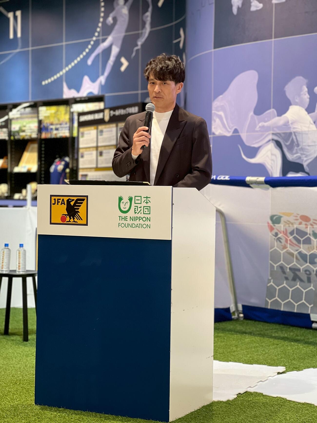 日本サッカー協会（JFA）と日本財団の連携協定締結記者会見に出席したJFA宮本恒靖会長（撮影・佐藤成）