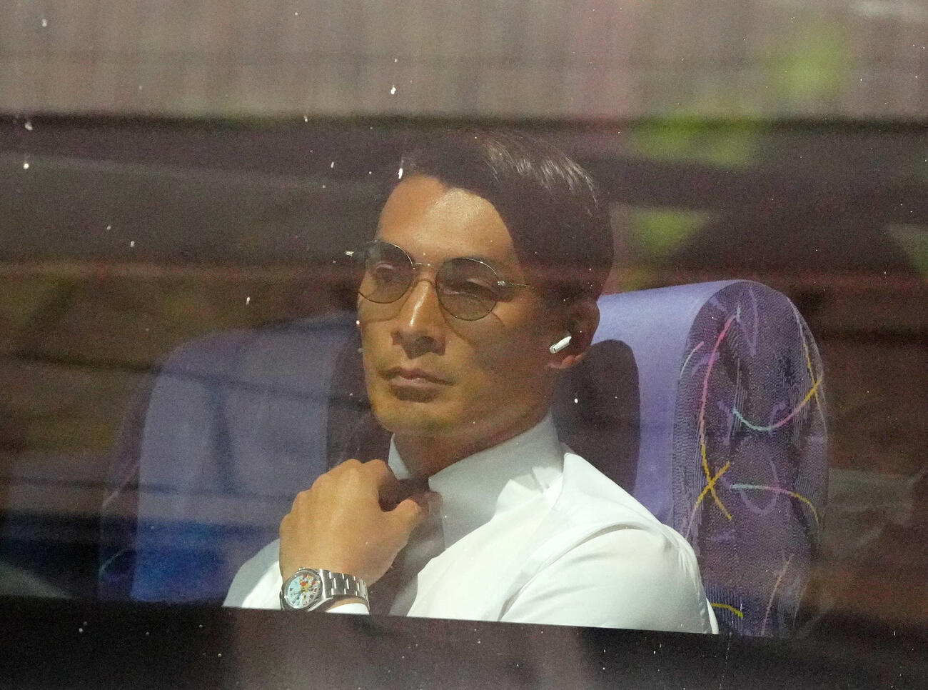 福島対藤枝　スタジアムに到着した藤枝槙野監督（撮影・江口和貴）