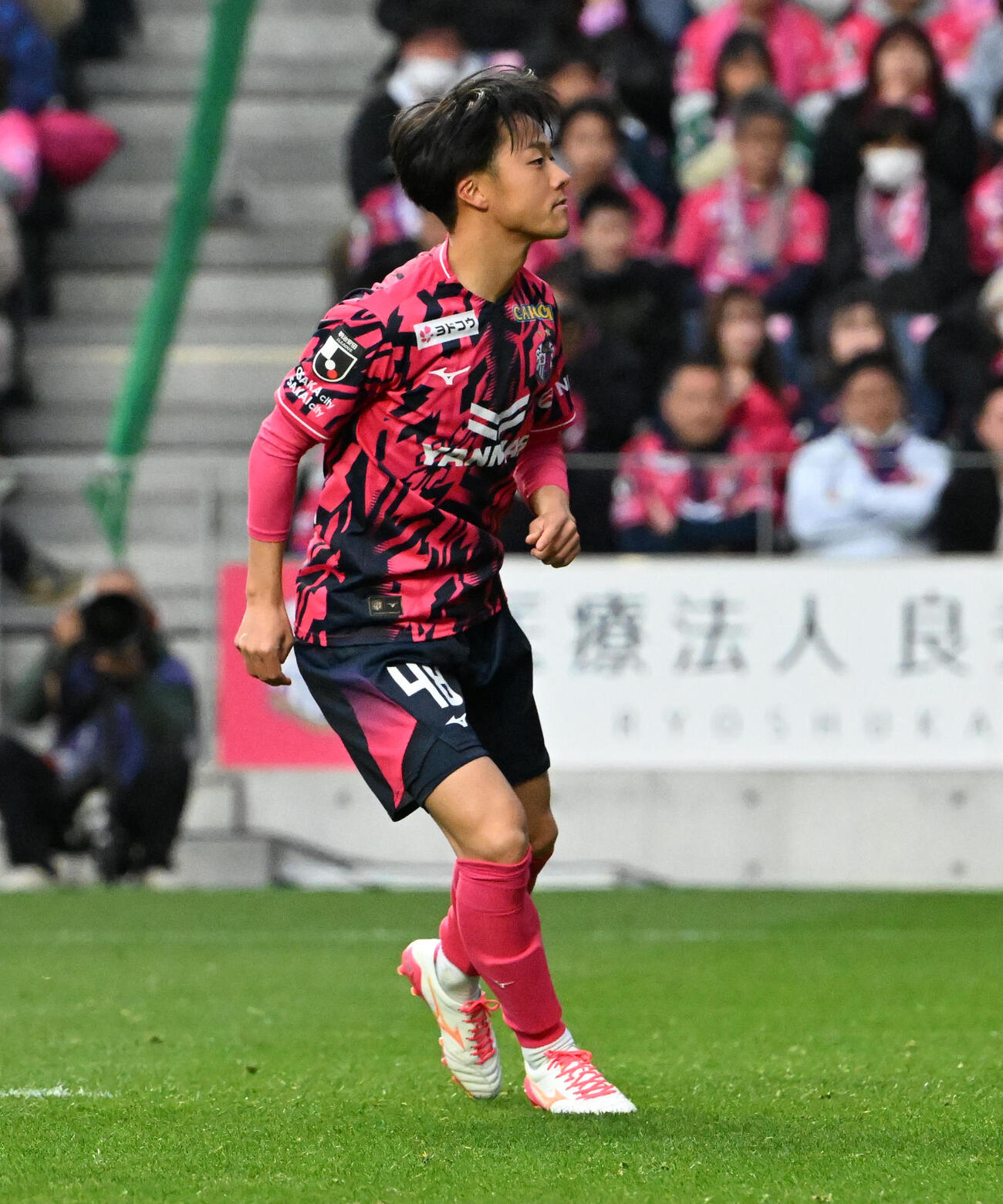C大阪対神戸　PK戦でゴールを決めるC大阪の柴山（撮影・石井愛子）