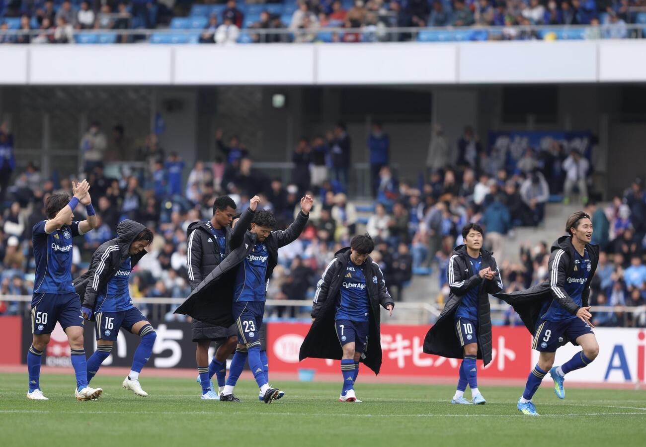町田対川崎F PK戦の末に川崎Fに勝利する町田（撮影・河田真司）