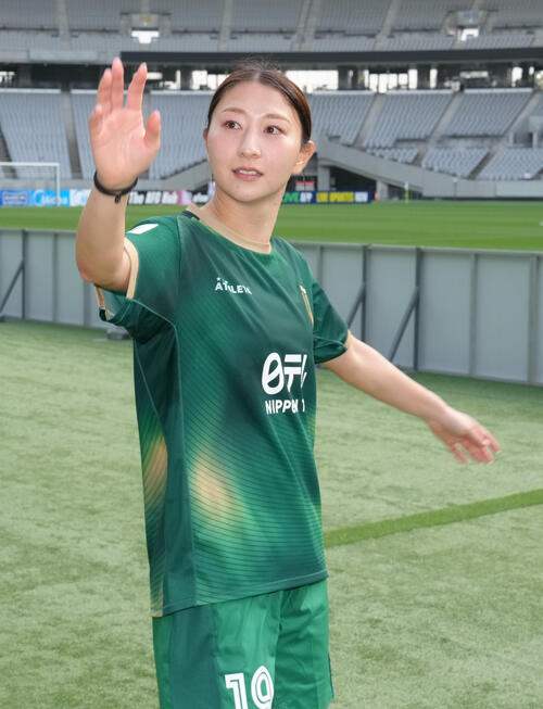 WEリーグ】塩越柚歩「たくさん食べた」オフのイチゴ狩り ファンから