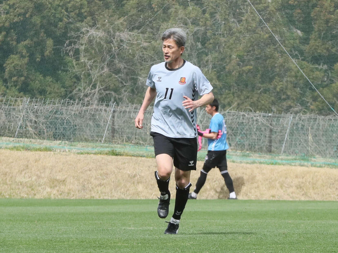 トレーニングマッチ仙台対福島　ピッチを駆ける福島FWカズ（撮影・高橋香奈）