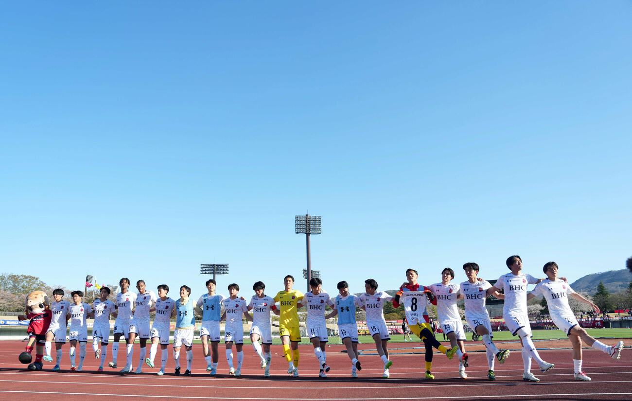 福島対いわき　福島に勝利し6連勝を飾ったいわきイレブン（撮影・たえ見朱実）