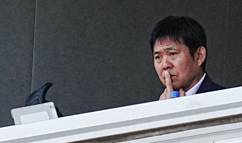浦和対東京V　視察する日本代表森保監督（撮影・小沢裕）