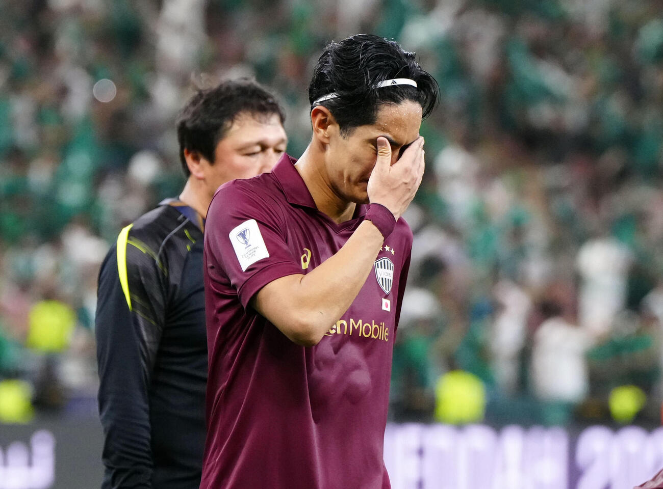 アルアハリに敗れ、悔しがる神戸・武藤＝ジッダ（共同）