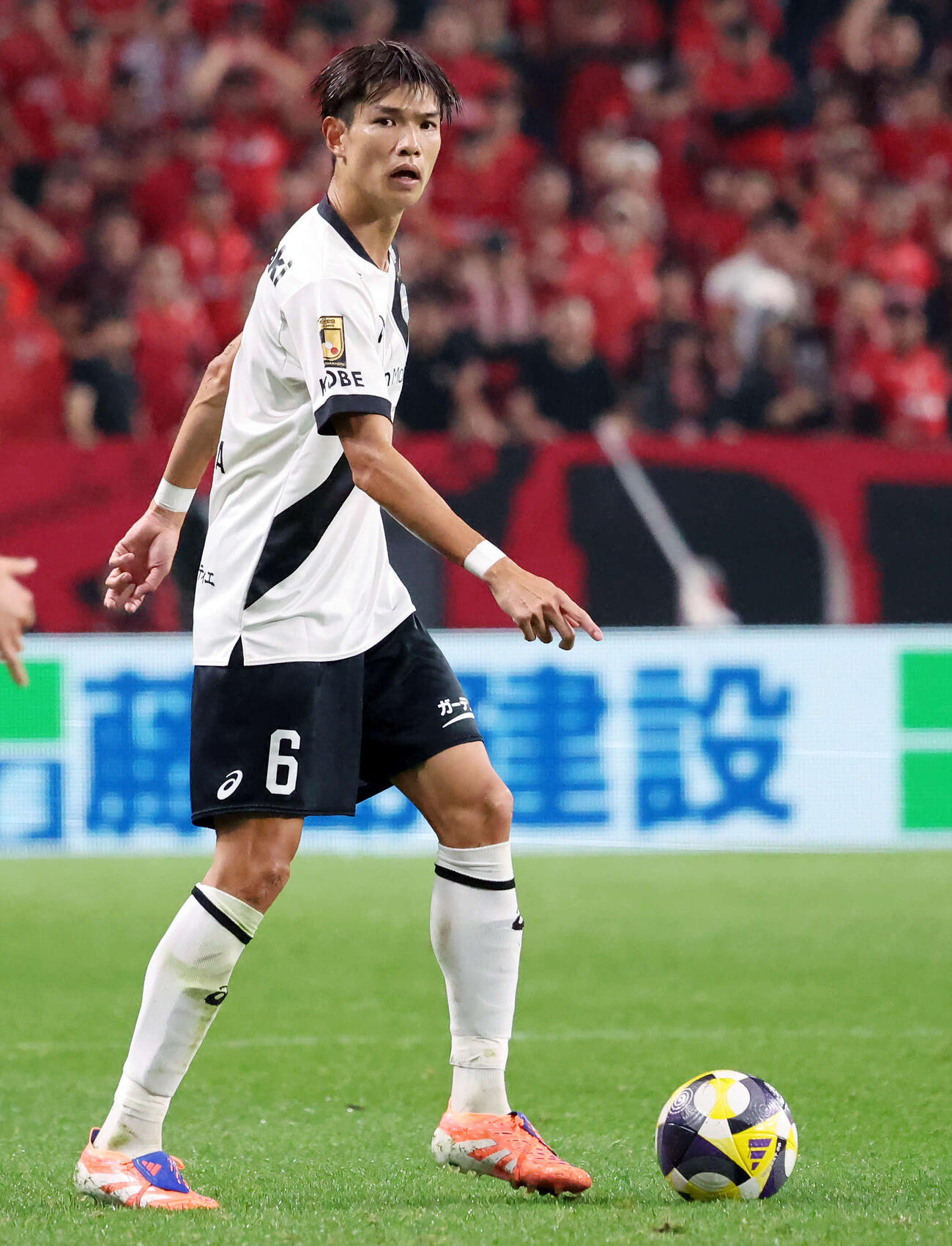 神戸MF扇原貴宏（2025年10月撮影）