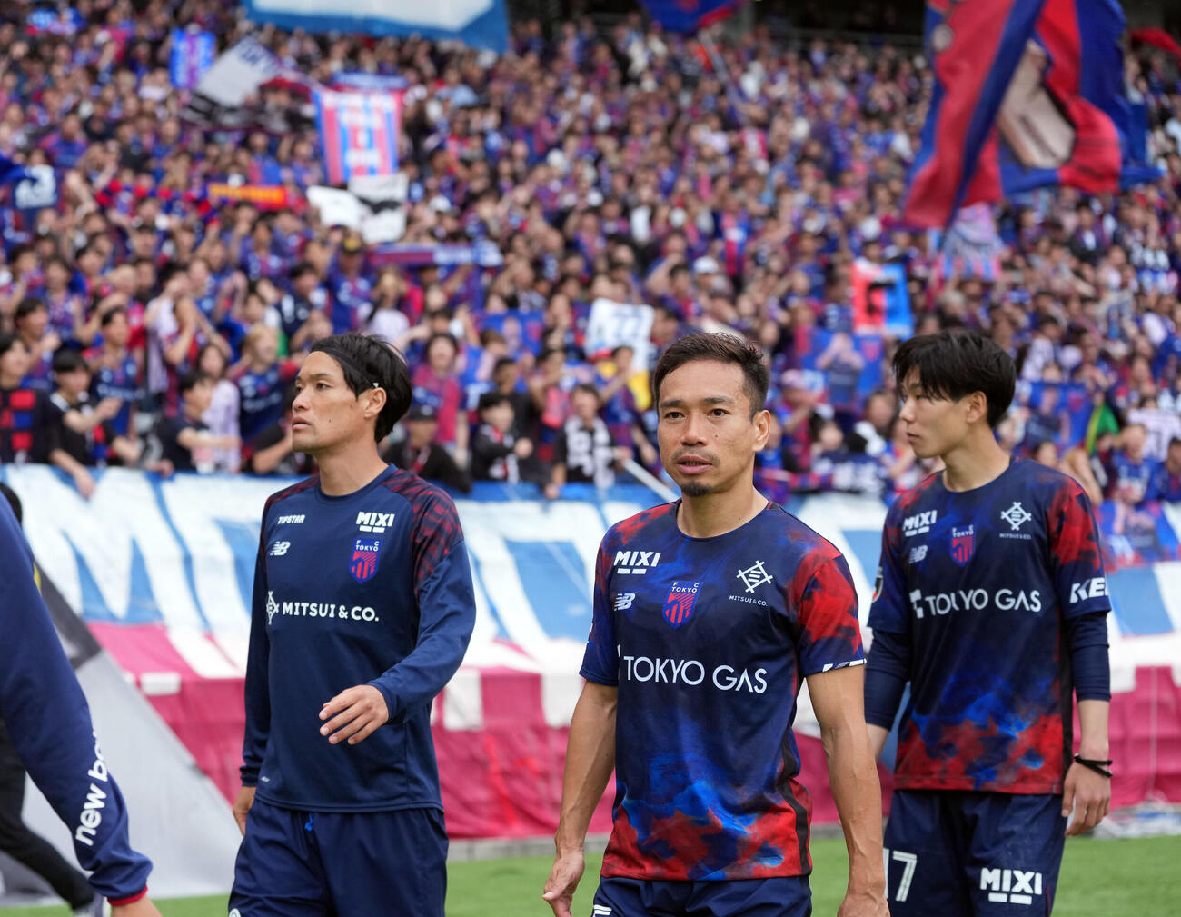 東京対千葉　千葉に3－0で敗れた東京長友佑都（撮影・たえ見朱実）