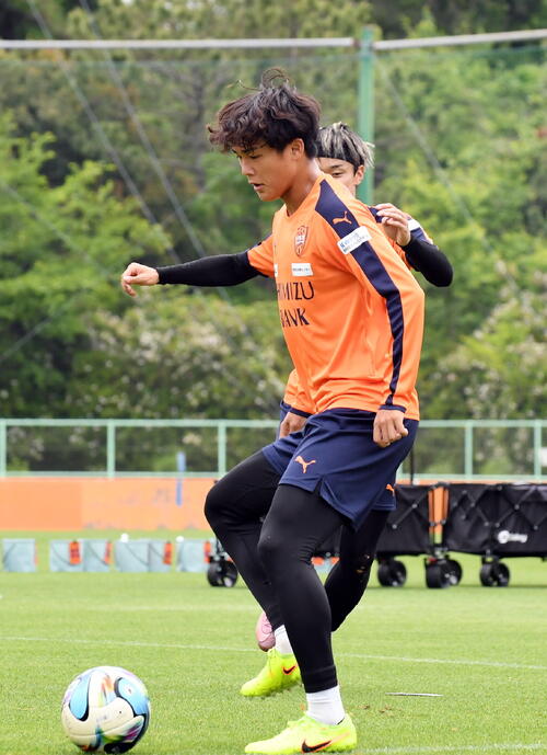 【清水】嶋本悠大「スタメンの座を離さないという気持ちで挑みたい」10日福岡戦でフル回転誓う