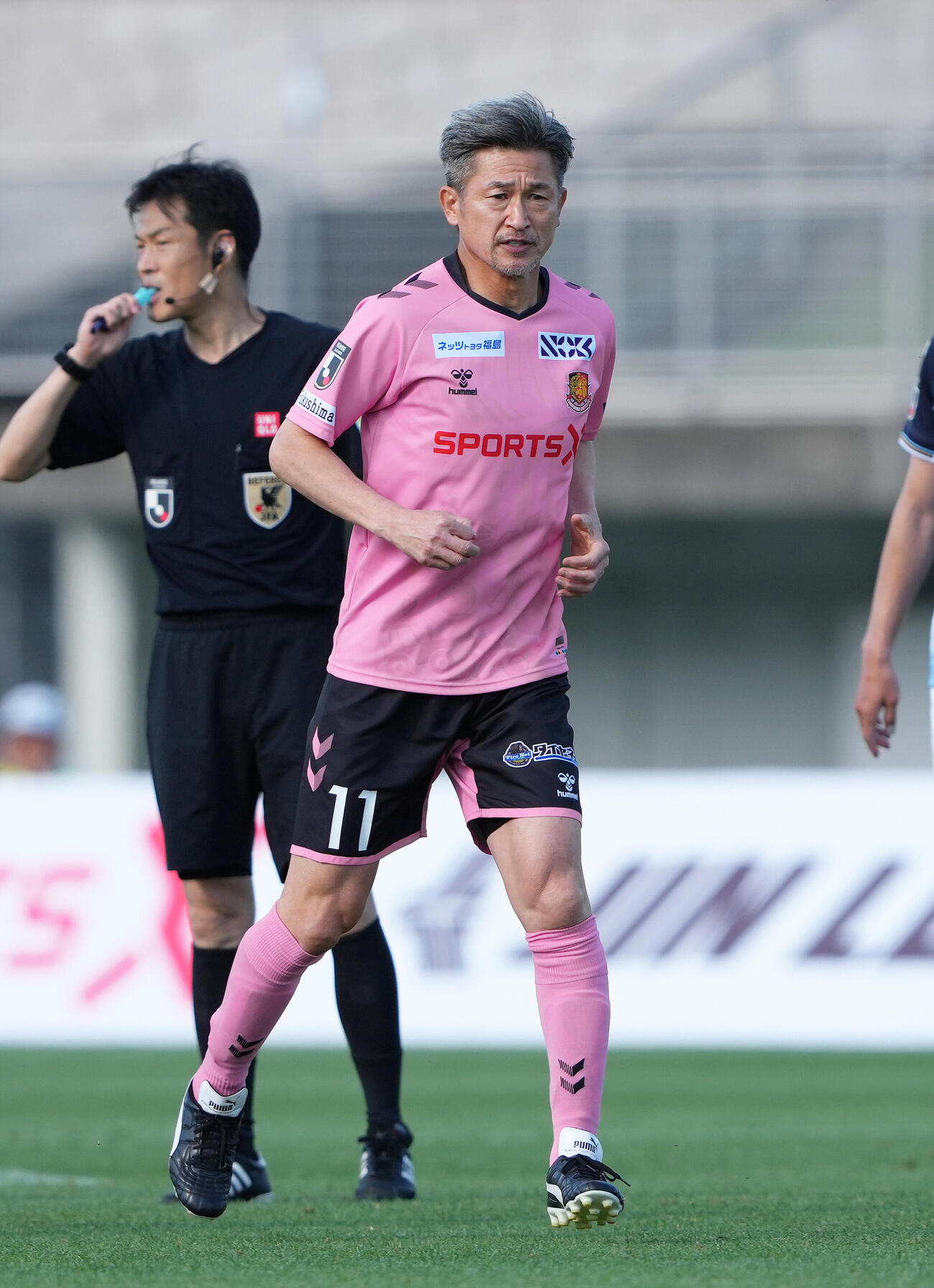 明治安田J2・J3百年構想リーグ　福島対磐田　後半、途中出場した福島カズ（三浦知良）（撮影・足立雅史）