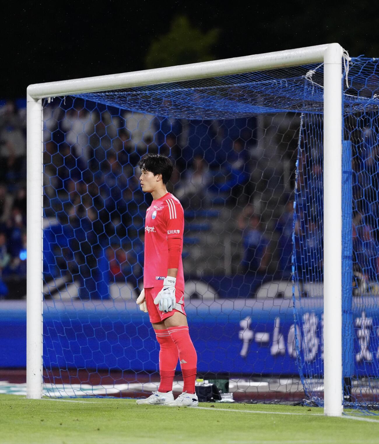 明治安田J1百年構想リーグ　第12節　町田対東京V PK戦でゴールを守る町田GK谷晃生（撮影・江口和貴）