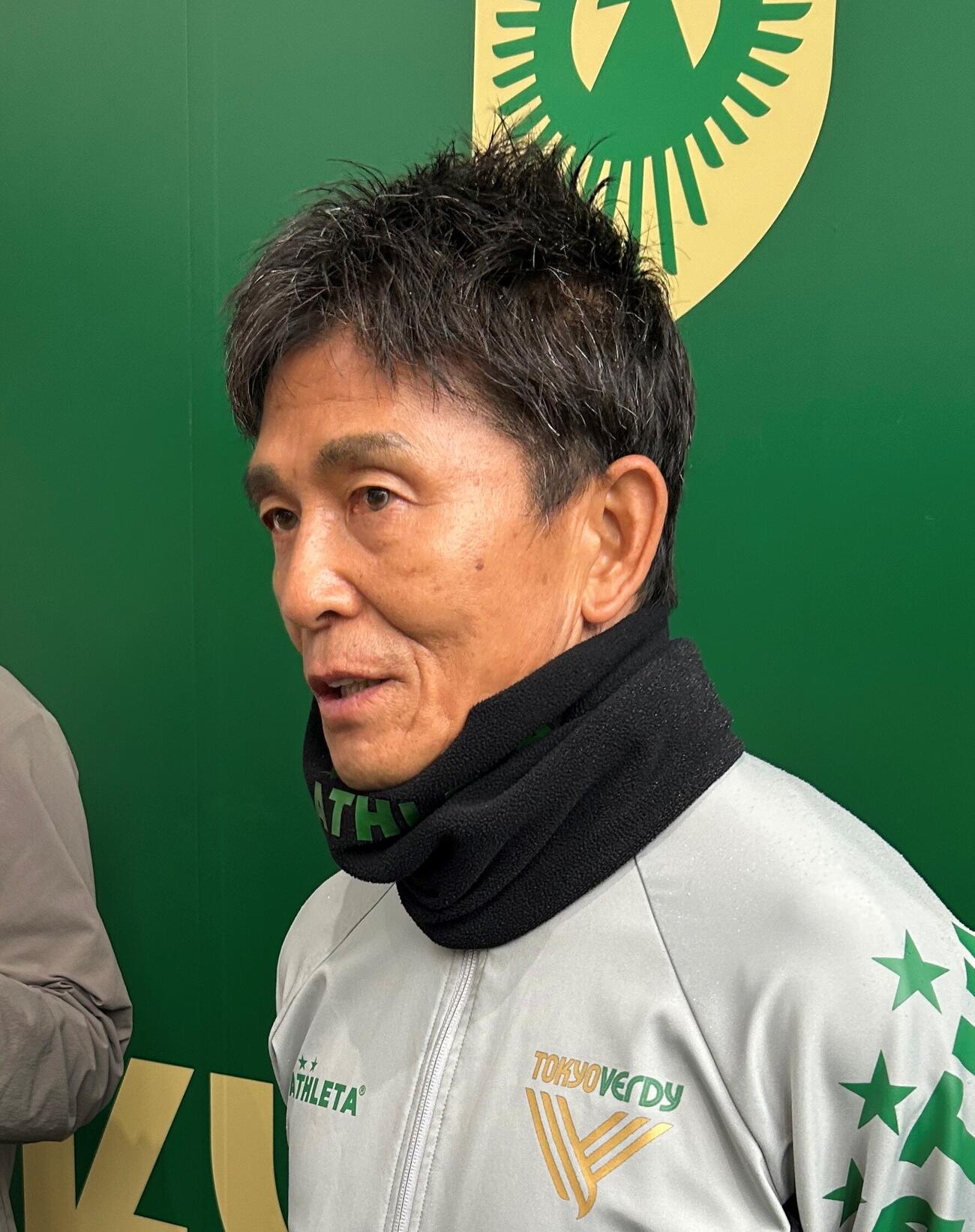 長友佑都への熱い思いを口にした東京Vの城福浩監督